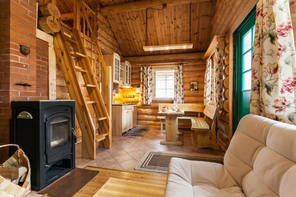 Koru Cottage Laagri Room photo